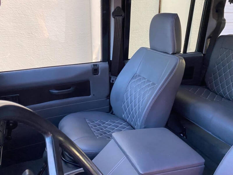 1992 Land Rover Defender