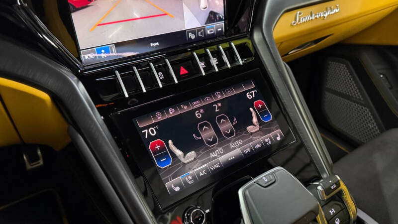 2022 Lamborghini Urus