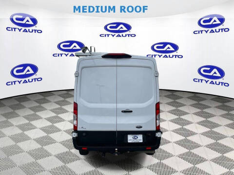 2023 Ford Transit 250