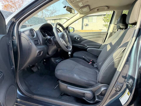 2015 Nissan Versa 1.6 S