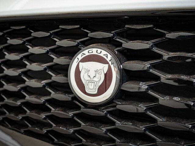 2022 Jaguar E-PACE P250 SE