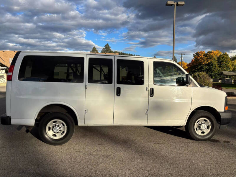 2017 Chevrolet Express LS 2500