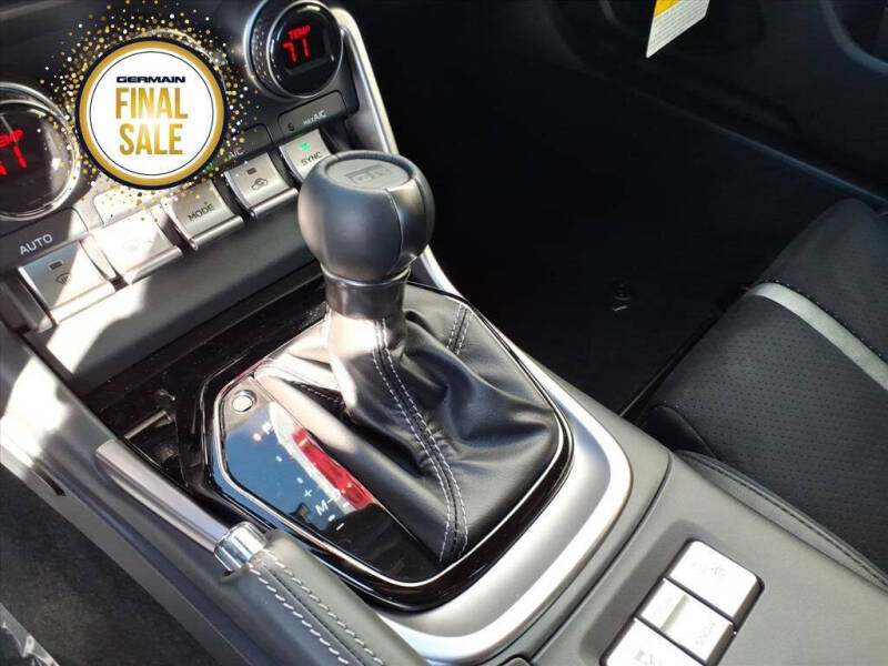 2025 Toyota GR86 Premium