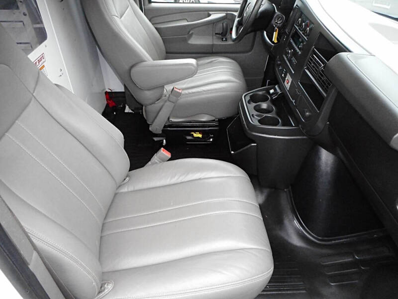 2015 GMC Savana 3500