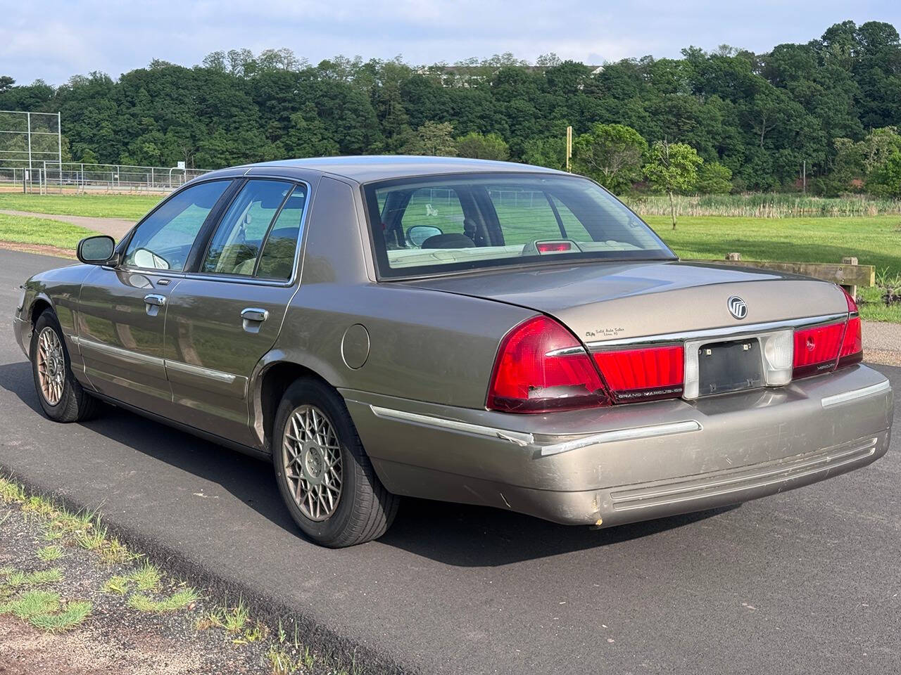 2002 Mercury Grand Marquis 16