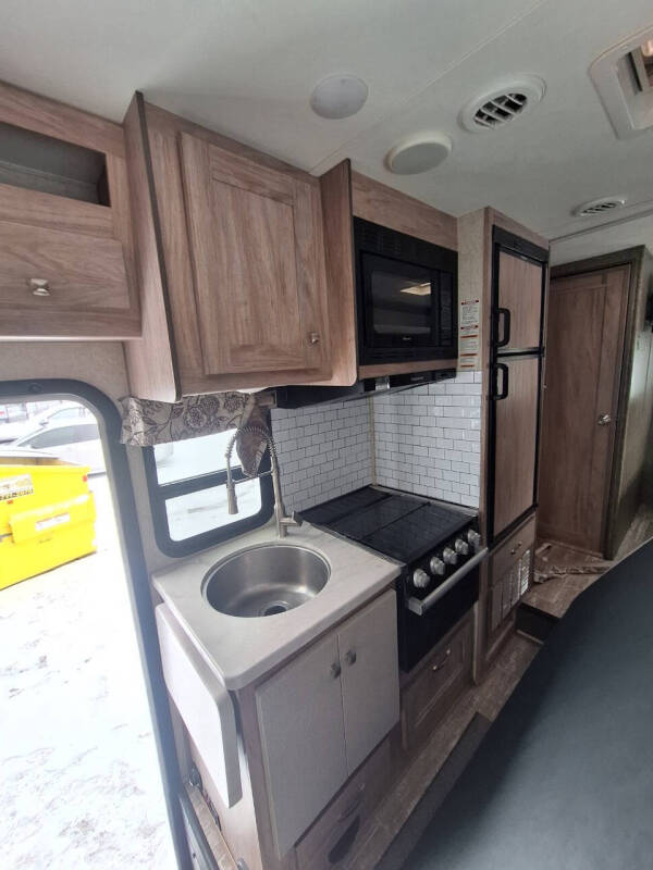 2018 Forest River Forrester 2251LE