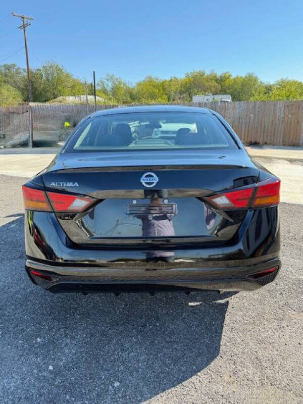 2021 Nissan Altima 2.5 S photo 3