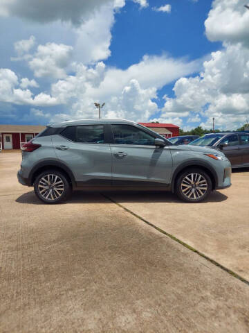 2024 Nissan Kicks SV