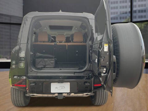 2026 Land Rover Defender 110 P400 X-Dynamic SE