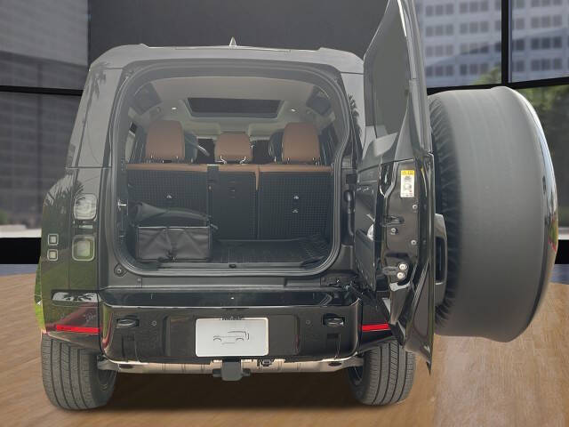 2026 Land Rover Defender 110 P400 X-Dynamic SE