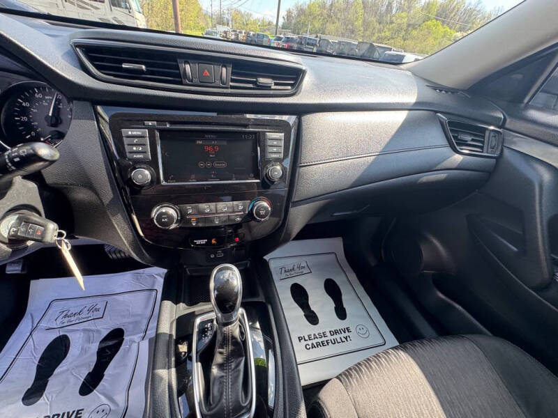 2020 Nissan Rogue S