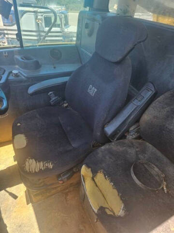 2003 Caterpillar 735