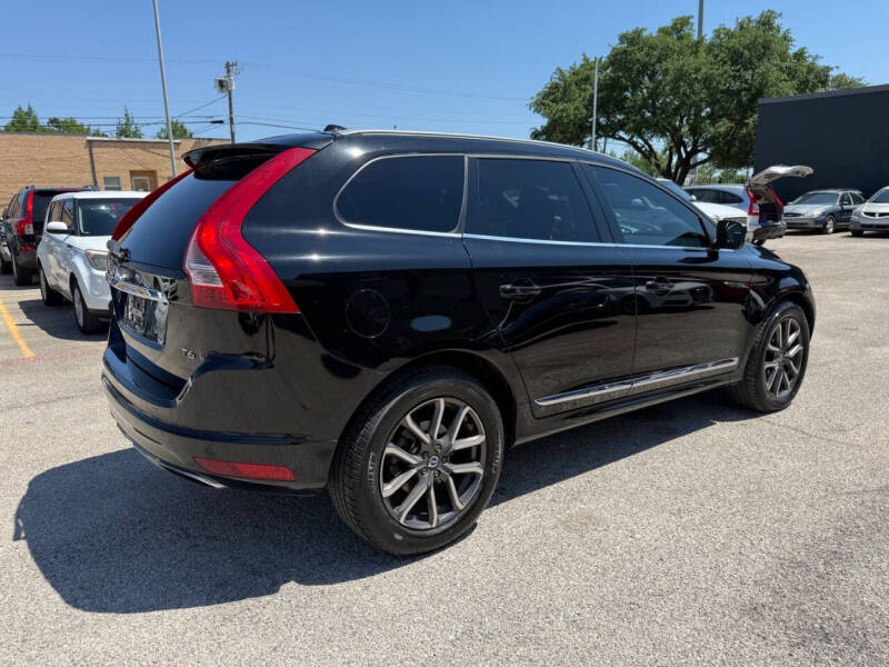 2016 Volvo XC60 T6 Drive-E Platinum
