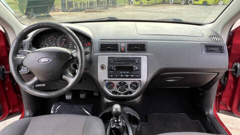2005 Ford Focus ZX3 S