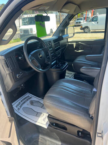 2018 Chevrolet Express 2500