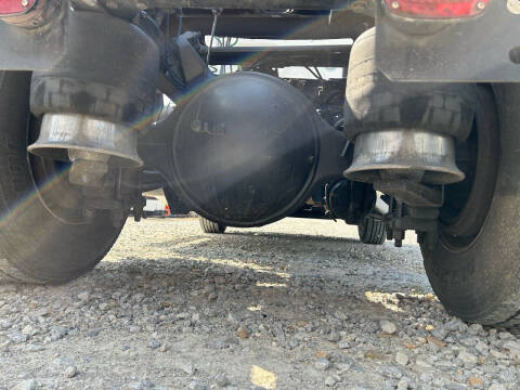 2012 Freightliner Cascadia 113 Semi Truck