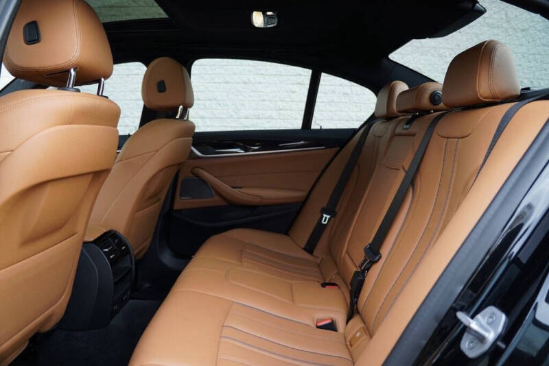 2021 BMW 5 Series 530i