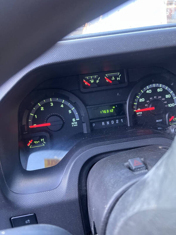 2011 Ford E-Series E-150 XLT