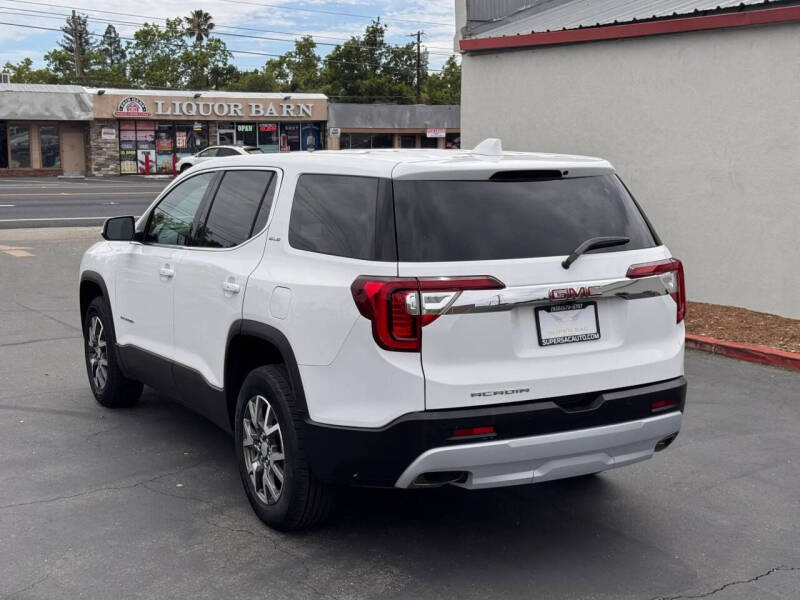 2022 GMC Acadia SLE