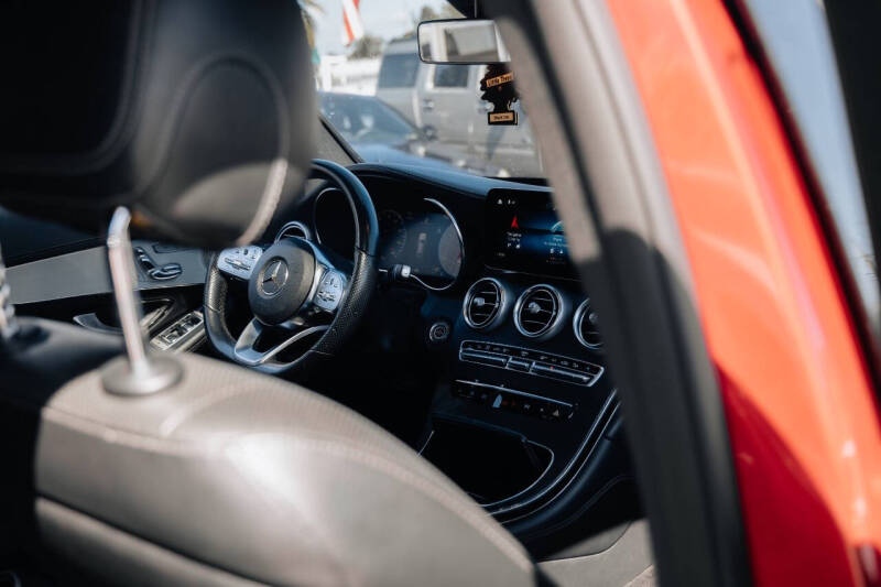 2020 Mercedes-Benz GLC GLC 300 4MATIC