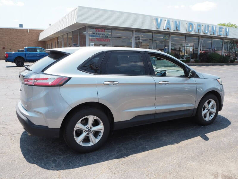 2020 Ford Edge SE