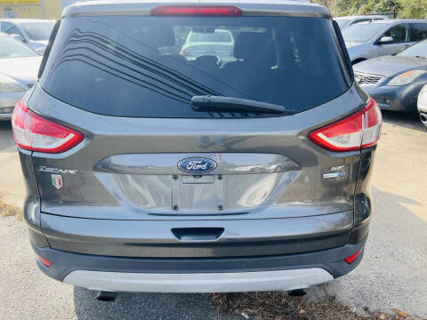2016 Ford Escape SE