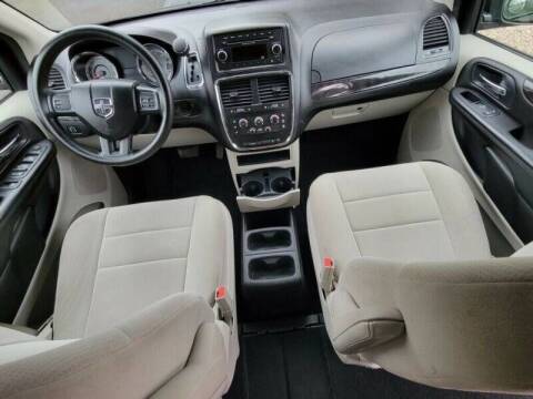 2012 Dodge Grand Caravan for sale at CLEAR CHOICE AUTOMOTIVE in Milwaukie OR