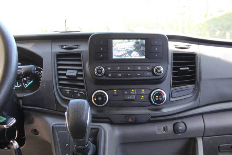 2024 Ford Transit 250