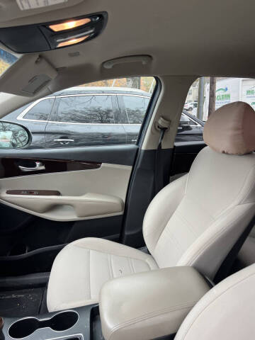2018 Kia Sorento LX