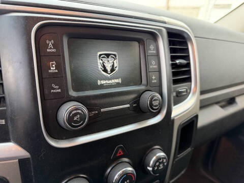 2015 RAM 1500 SLT