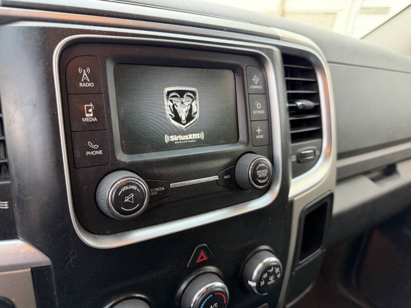 2015 RAM 1500 SLT