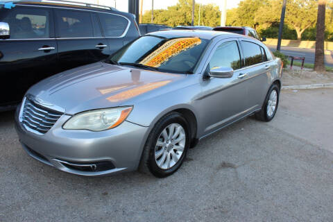 2013 Chrysler 200 for sale at Flash Auto Sales in Garland TX