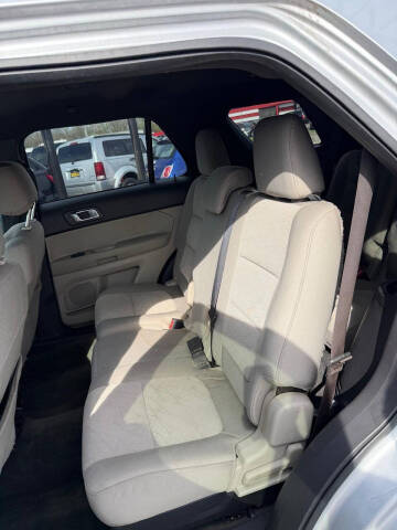 2015 Ford Explorer