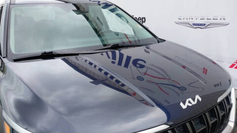 2024 Kia Carnival LX