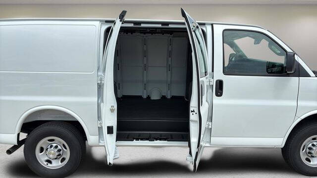 2026 Chevrolet Express 2500