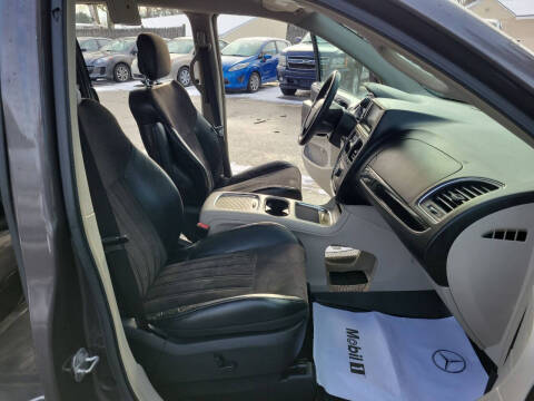 2014 Chrysler Town and Country 30th Anniversary