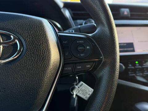 2018 Toyota Camry LE