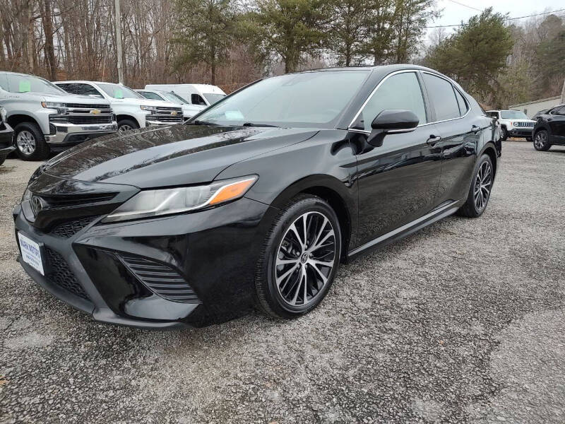 2020 Toyota Camry SE
