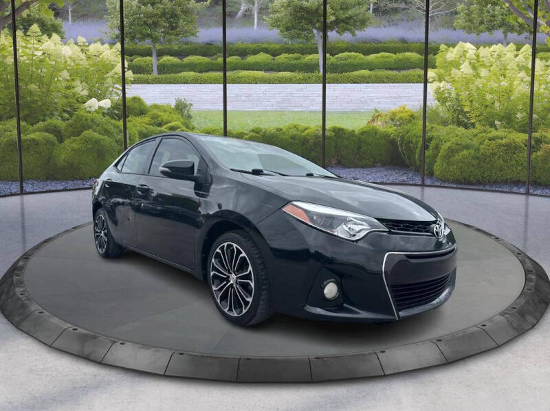 2014 Toyota Corolla S Plus photo 1