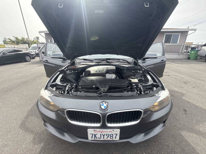 2015 BMW 3 Series 328i