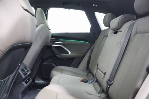 2025 Audi Q5 quattro Premium Plus TFSI