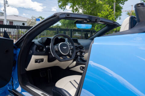 2021 Aston Martin Vantage