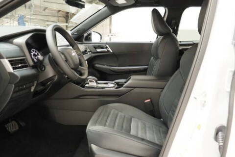 2026 Mitsubishi Outlander LE