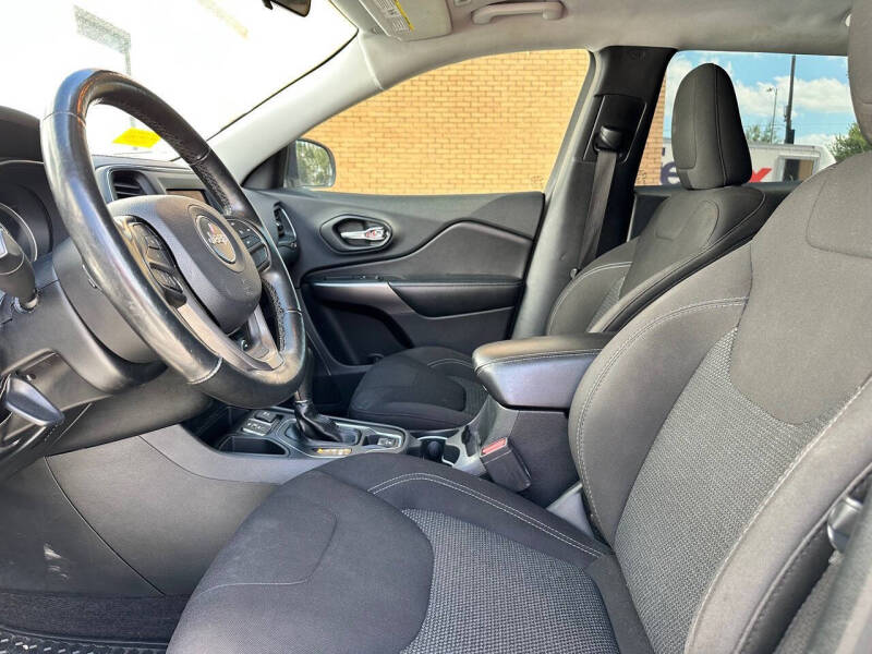 2019 Jeep Cherokee Latitude