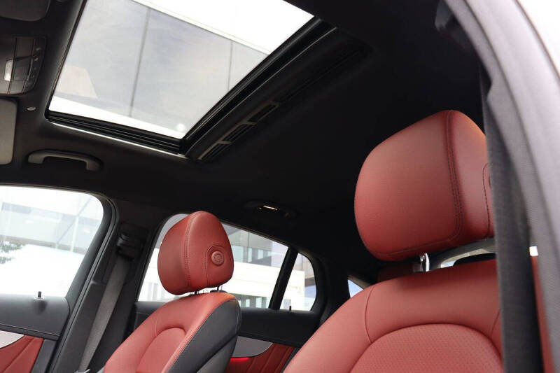 2021 Mercedes-Benz GLC GLC 300 4MATIC