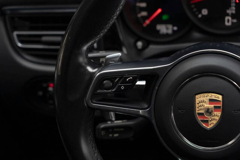 2020 Porsche Macan