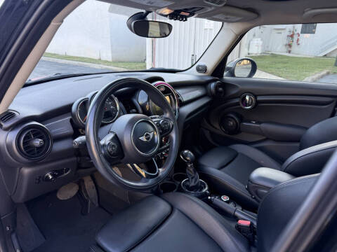 2017 MINI Hardtop 4 Door Cooper