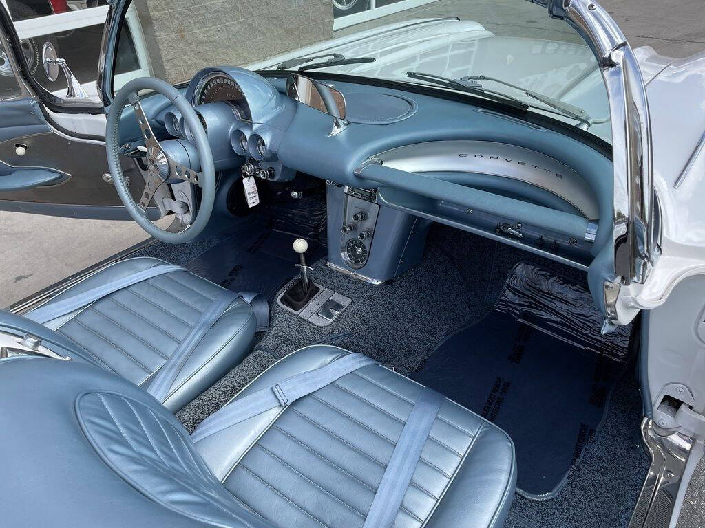 1959 Chevrolet Corvette 18