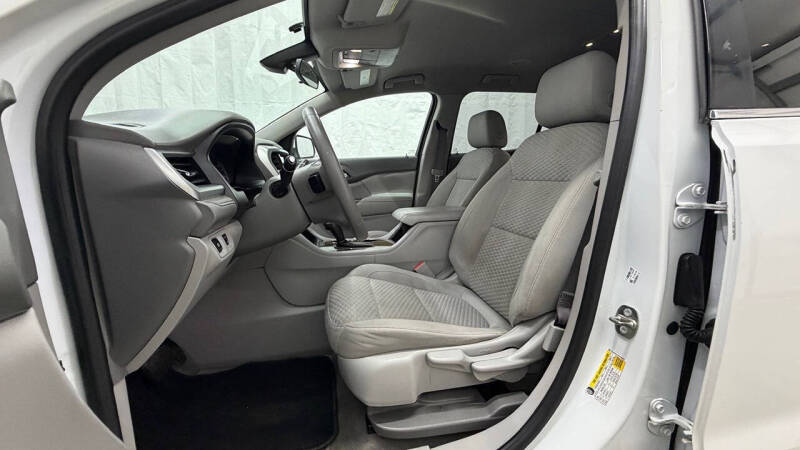 2017 GMC Acadia SLE-1
