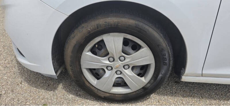 2017 Chevrolet Cruze LS Auto